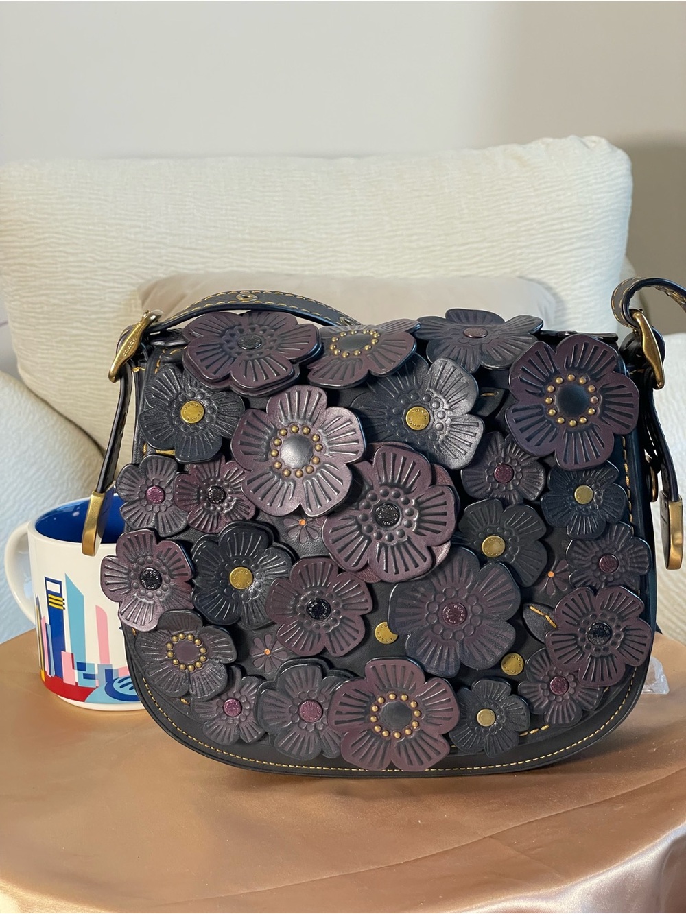 Coach 1941 Tea Rose Camellia Saddle Authentic Rare Floral Appliqué Crossbody